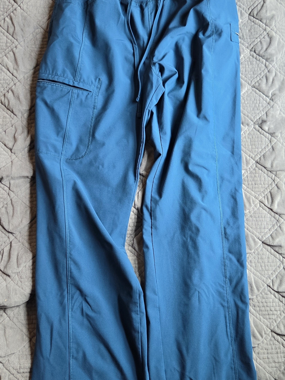 Women’s Cherokee Infinity Caribbean Blue Scrub Pants Straight Leg Medium TALL
